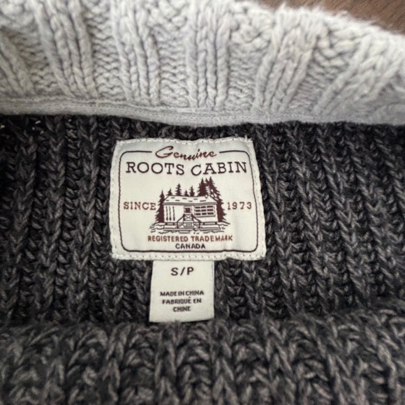 Roots grey cabin crew neck pullover sweater size small EUC - Picture 11 of 14